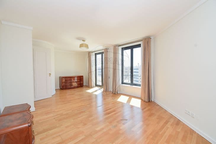 Duplex T5 de luxo à venda em Campolide, Lisboa, foto 20
